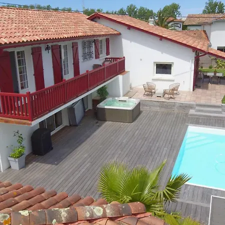 Eden Basque - Piscine-plage-calme *